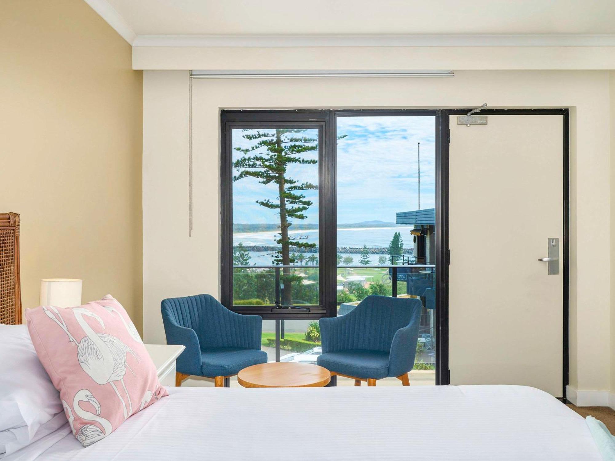 Ibis Styles Port Macquarie Hotel Bagian luar foto